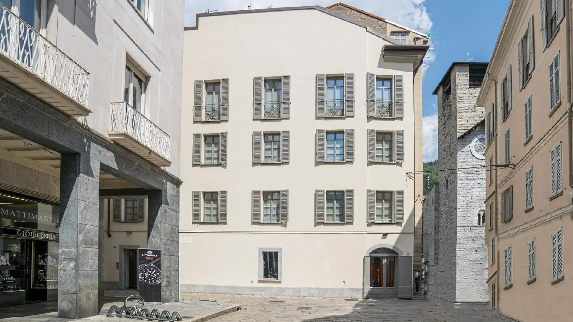 شقة Palazzo La Cortesella - Modern Design & Central Location كومو إيطاليا