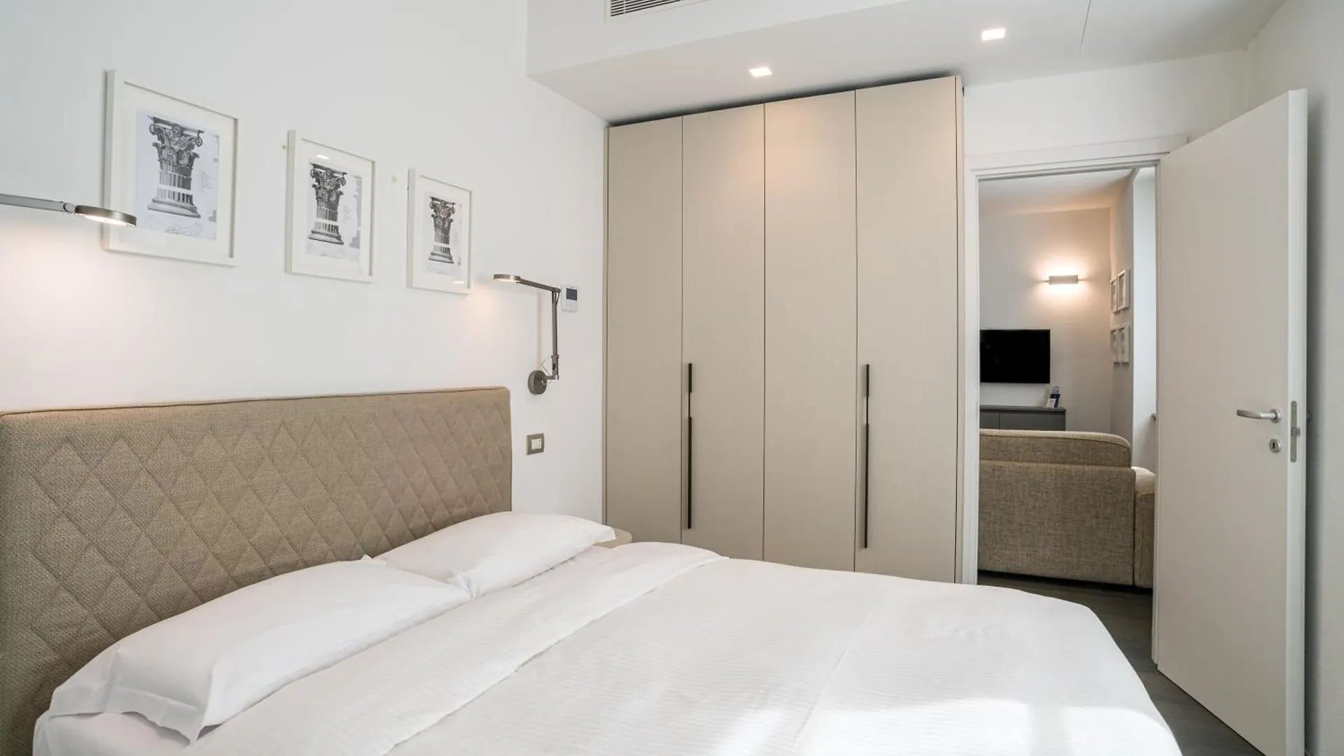 Palazzo La Cortesella - Modern Design & Central Location كومو