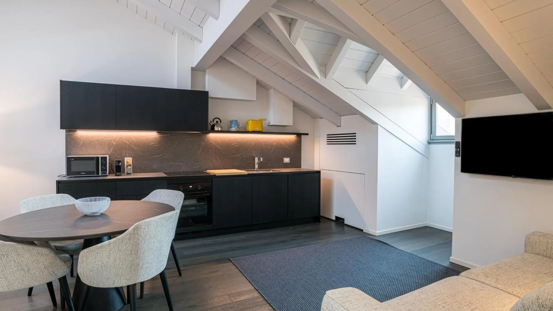 Palazzo La Cortesella - Modern Design & Central Location Côme Appartement