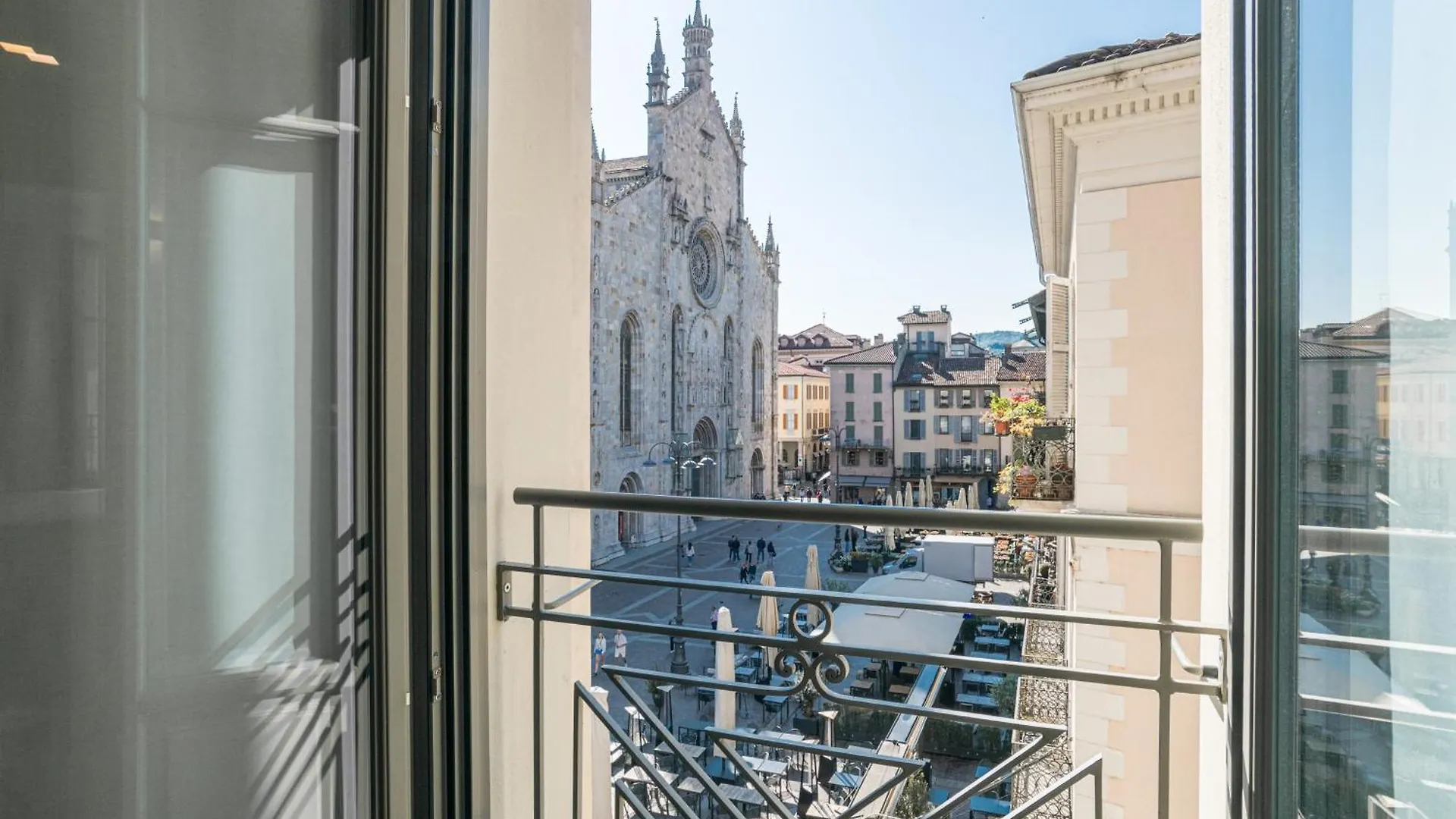 Palazzo La Cortesella - Modern Design & Central Location Côme