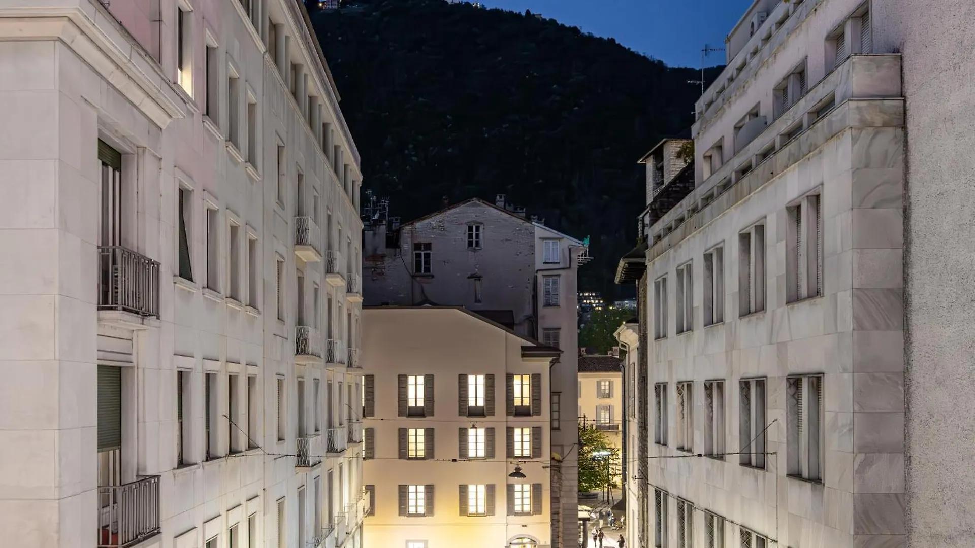 Palazzo La Cortesella - Modern Design & Central Location Côme Appartement