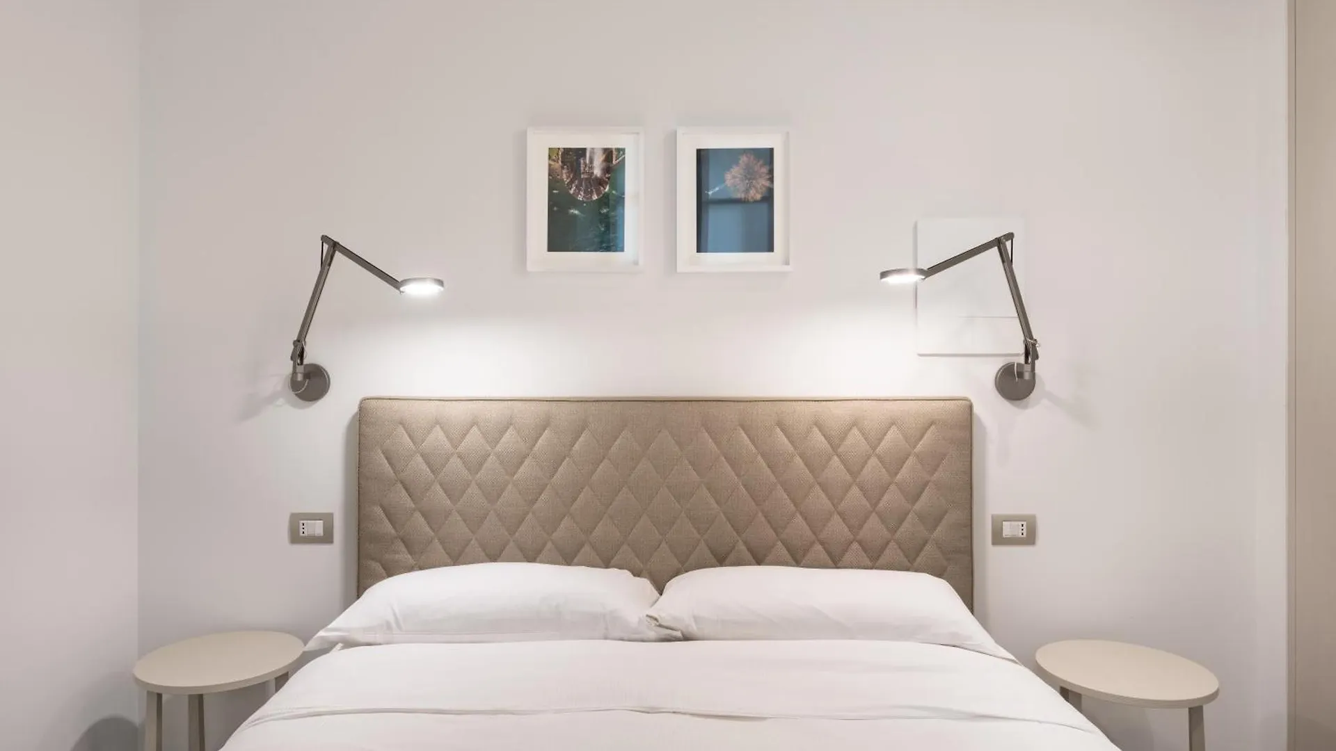 Palazzo La Cortesella - Modern Design & Central Location Como